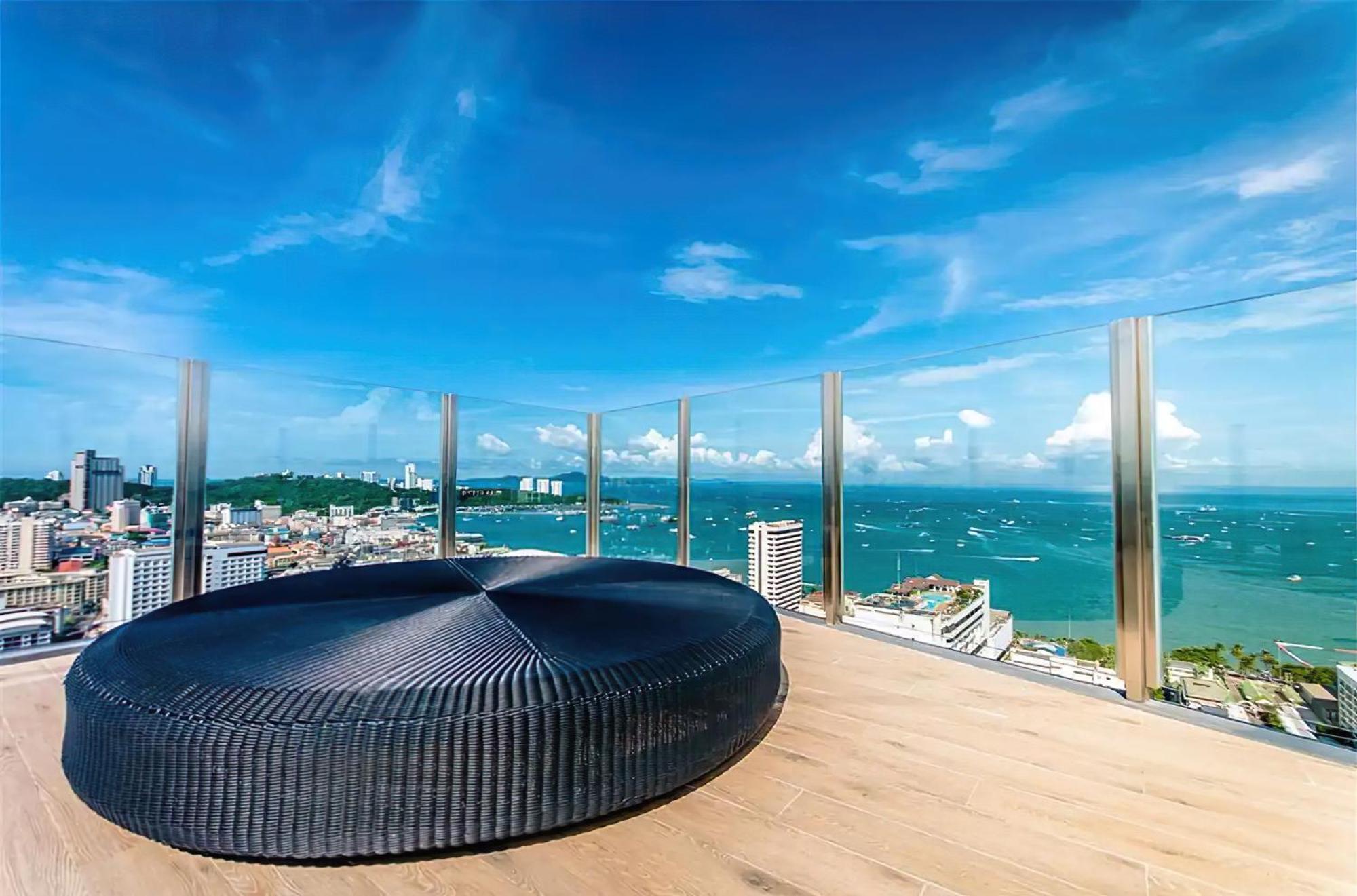 Central Pattaya - Sea View Large Balcony Condo With Infinity Pool Exterior photo